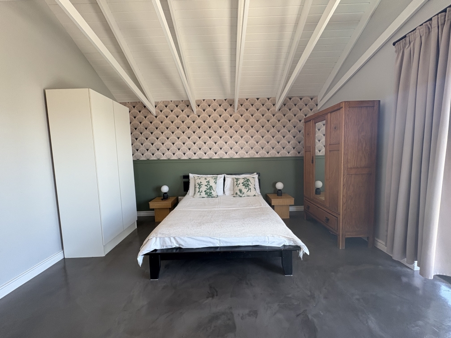 5 Bedroom Property for Sale in Pearl Bay Western Cape